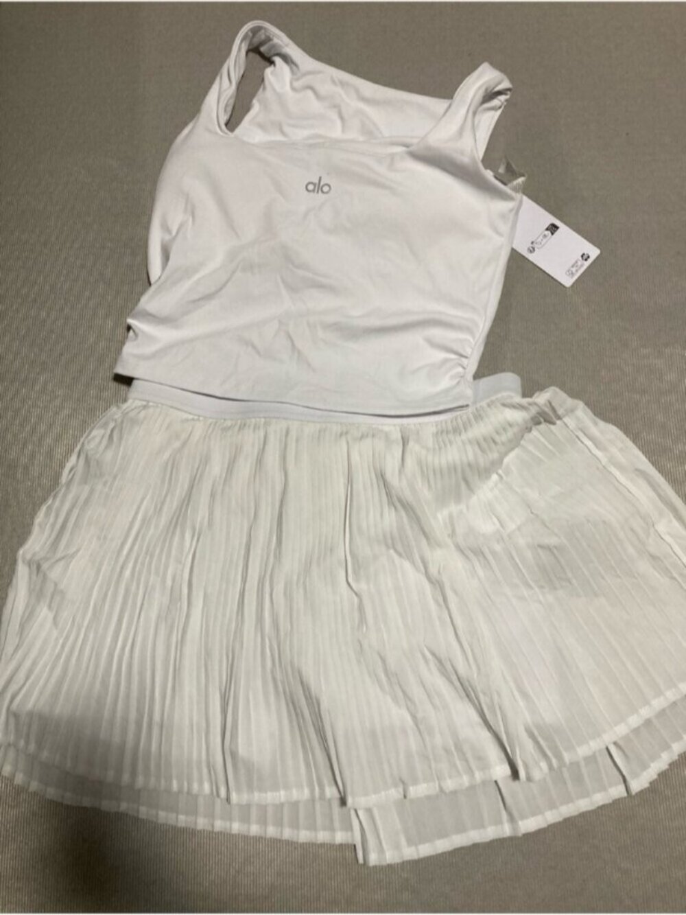 ALO Yoga White Girls' Tank Top & Pleated Skirt Set